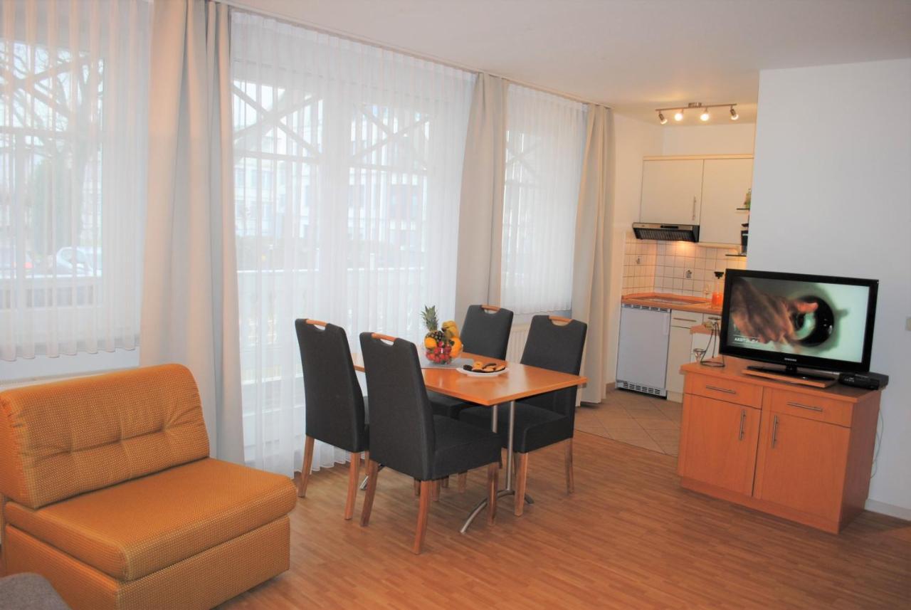 Haus Strandburg - Hinter Duene Und Meer Binz Exterior photo